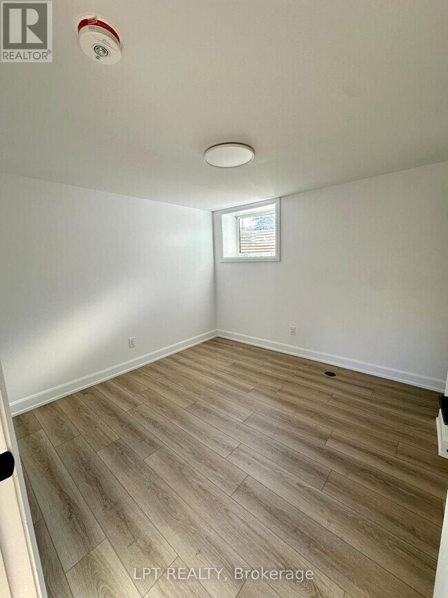 Photo - 2101 Arch St