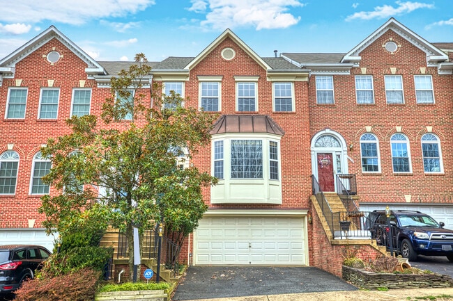 5742 Governors Pond Cir