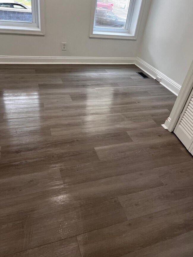 Photo - 2448 Lakeview Ave Unidad 1