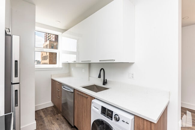 Photo - 934 W Carmen Ave Unit 002