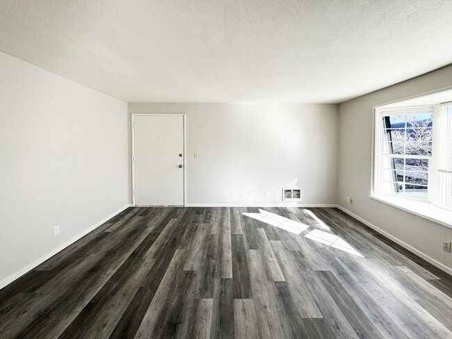 Photo - 1103 W 6th Ave Condo