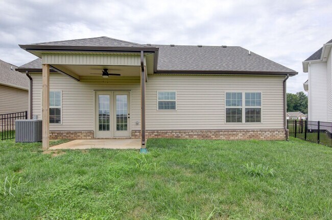 Photo - Like New. Sharp with Community Pool