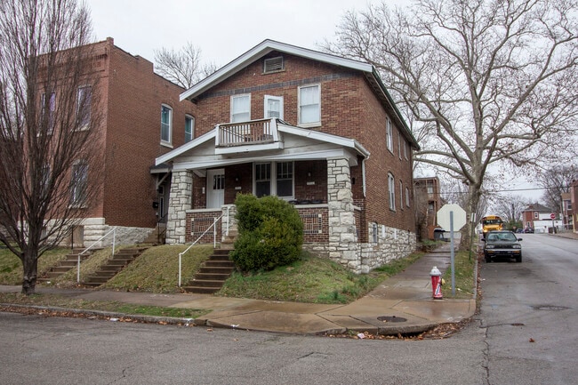 Photo - 3260 Michigan Ave Unit 3260