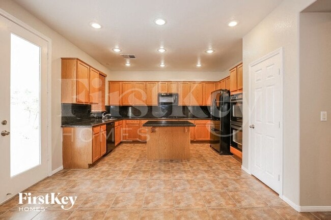 Photo - 7536 Catalina Harbor St