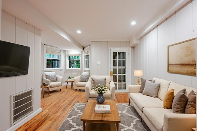 Photo - 1510 R St NW