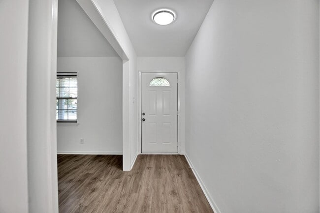 Photo - 10513 Moorberry Ln