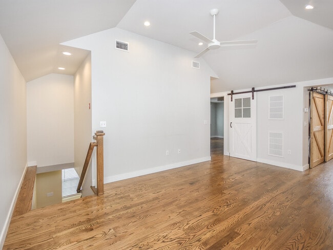 Photo - 125 W 15th Ave