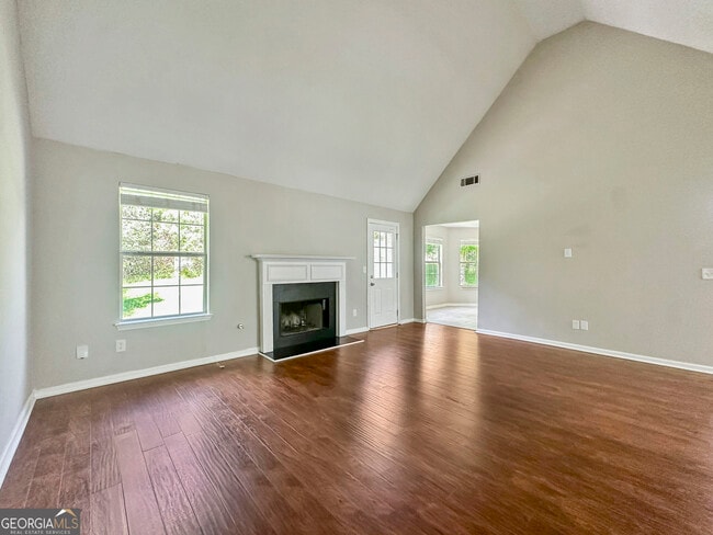 1017 Maris Ln