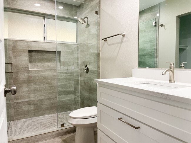 Photo - 4 bdrm, 2 bath - NEWLY Remodeled
