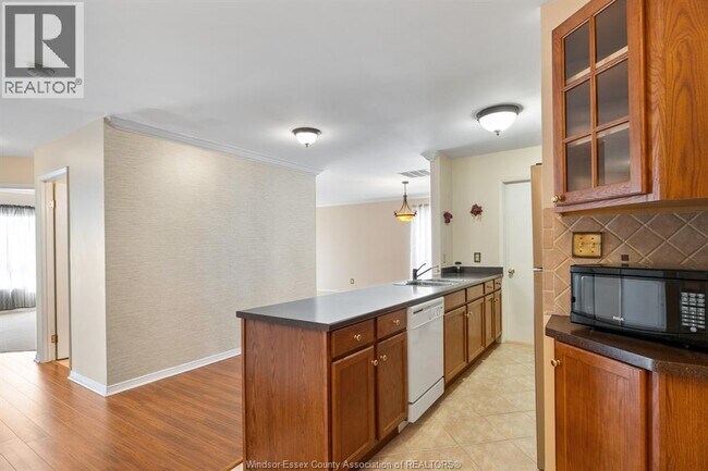 Photo - 5000 Wyandotte St E Unité 212