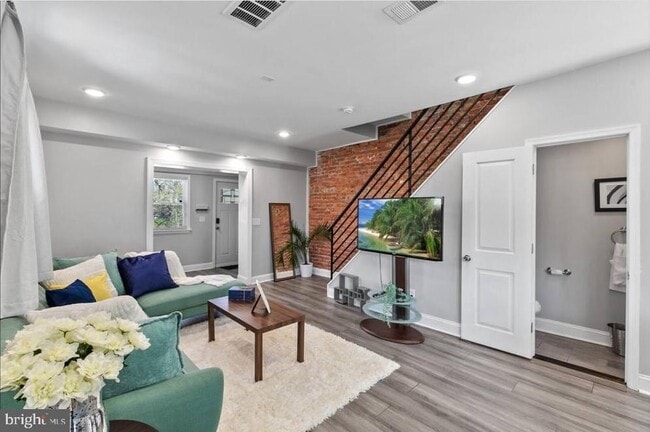 Photo - 1449 S 32nd St