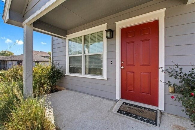 Photo - 6011 Fairway St