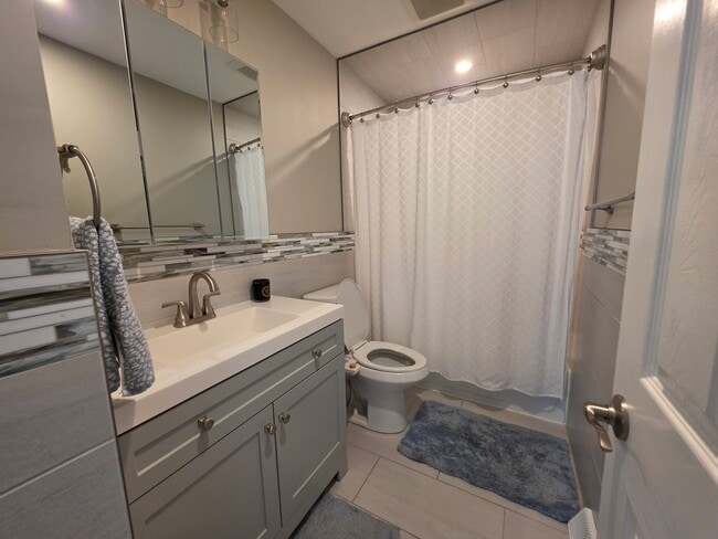9 Bayberry Dr Unit A