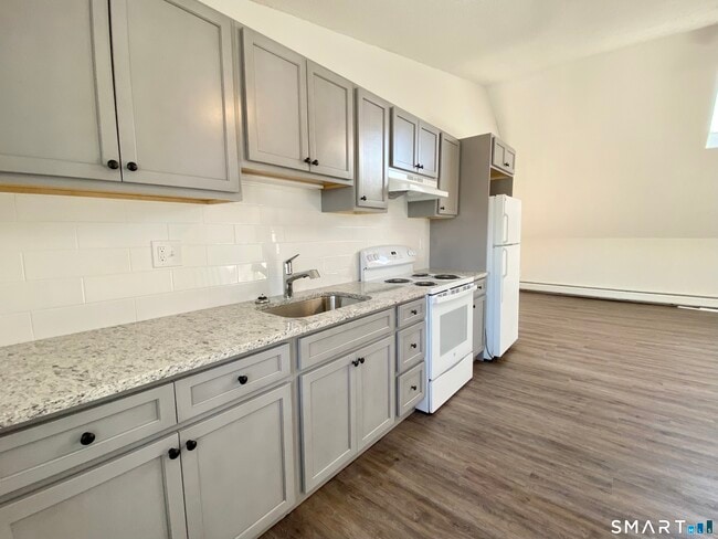 Photo - 79 Avon St Unit 3D