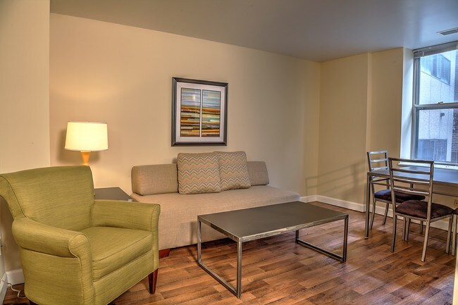 Photo - 5528 Pershing Ave Unit 203