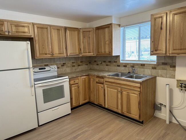 65 W 200 N Unit 3