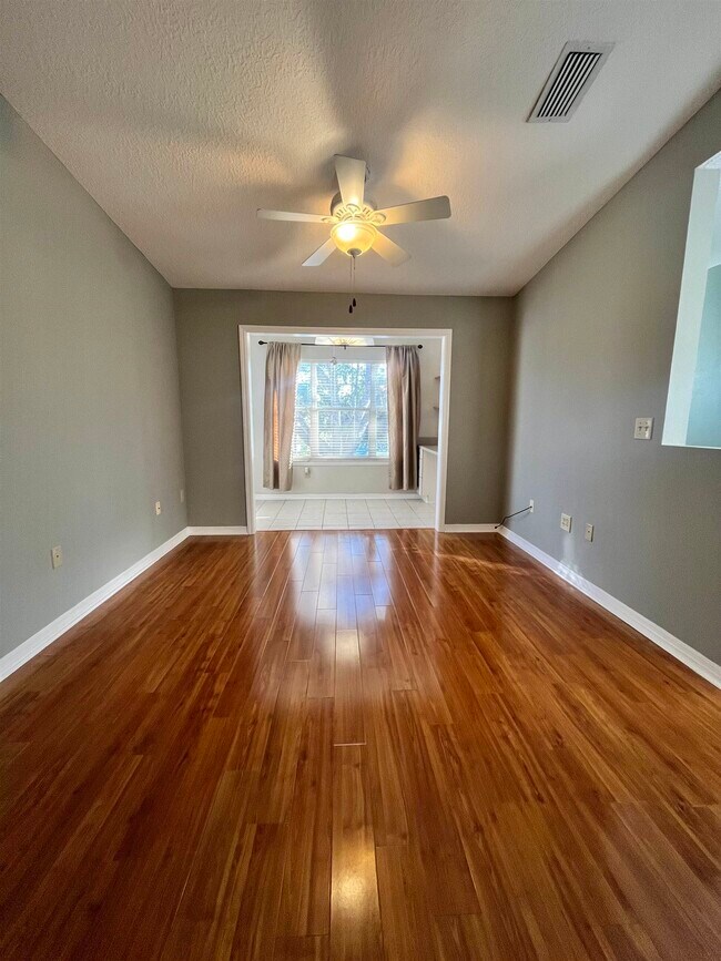 Photo - 39209 Harbour Vista Cir