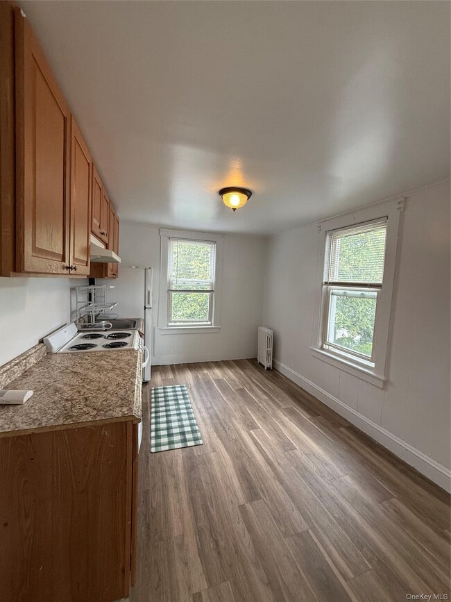 Photo - 604 1st Ave
