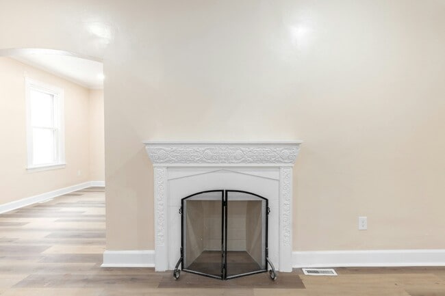 Photo - 3794 W 38th St