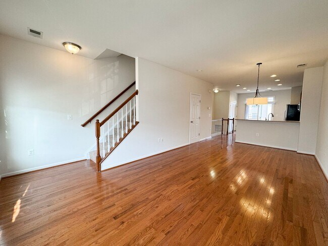 Photo - Gorgeous 3 Bed 3.5 Bath Interior Townhome ...