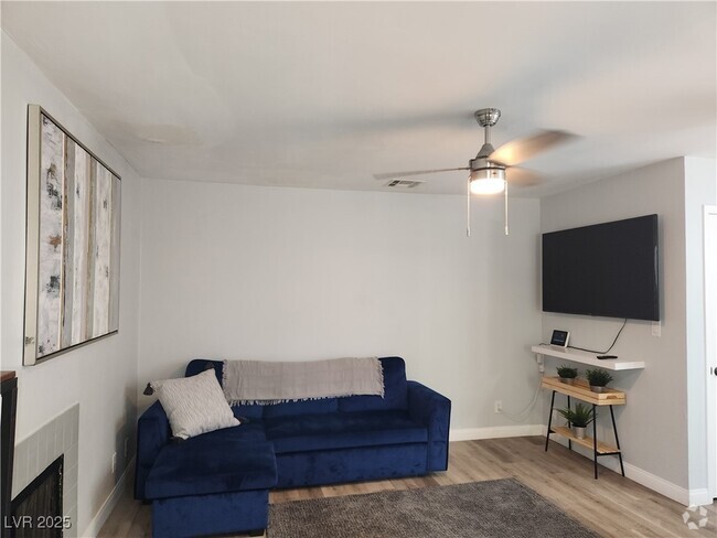 Building Photo - 5045 Spencer St Unit B Rental