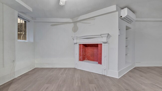 Photo - 2125 N St NW Unidad A