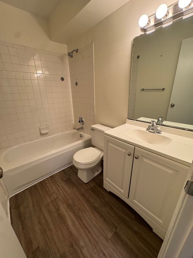 Photo - 3 Bedroom/1 Bath in Old Louisville Unit 1135-102