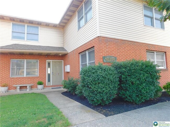 Photo - 813 Main St Apartment Unit 1