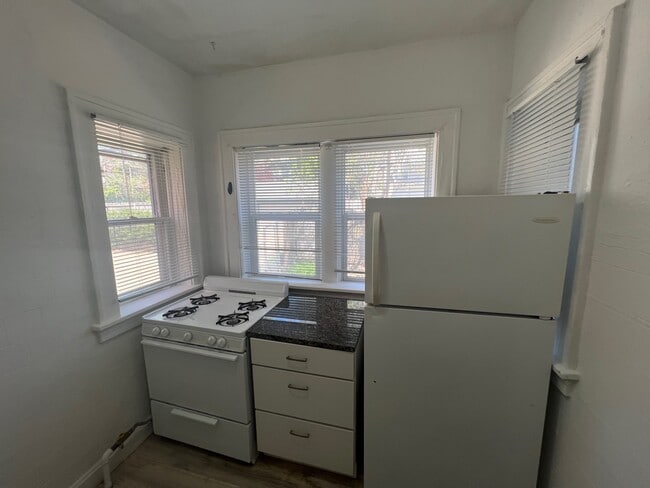 Photo - 4443 Pershing Ave Apartments Unit 4443