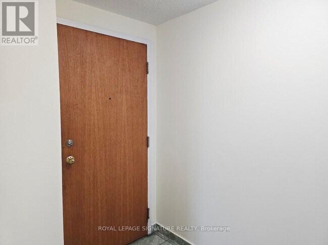 Photo - 41 Markbrook Ln Unité 213