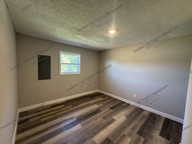Photo - 118 Harrys Dr