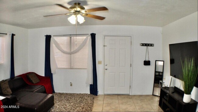 Photo - 700 W University Dr Unit 155