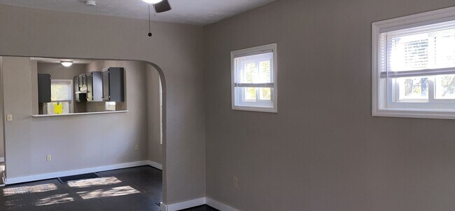 Photo - 50 S Alder St