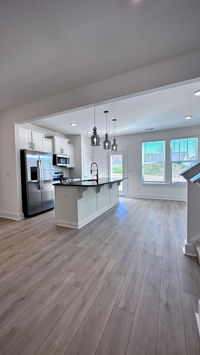 Photo - 1331 Maplesmith Wy