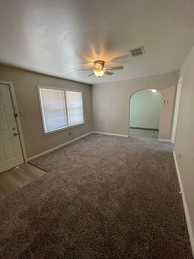 Photo - Beautiful House Located Within Minutes Of Junior High & High School!