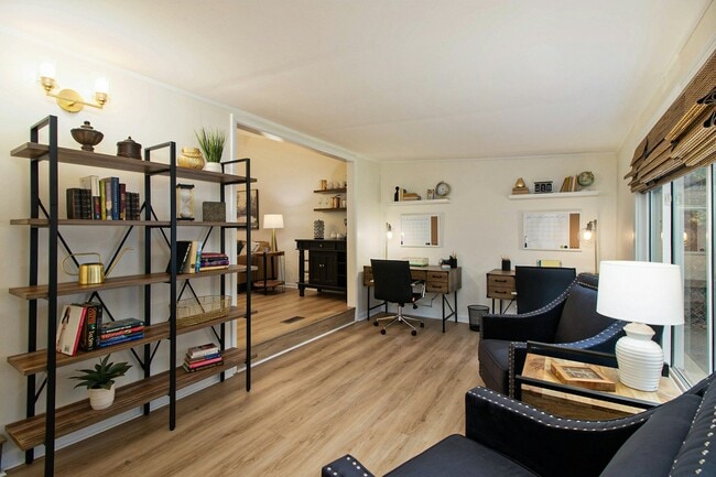 Photo - 2804 Canterbury Rd