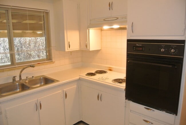 Photo - 2 bedroom/1 bathroom