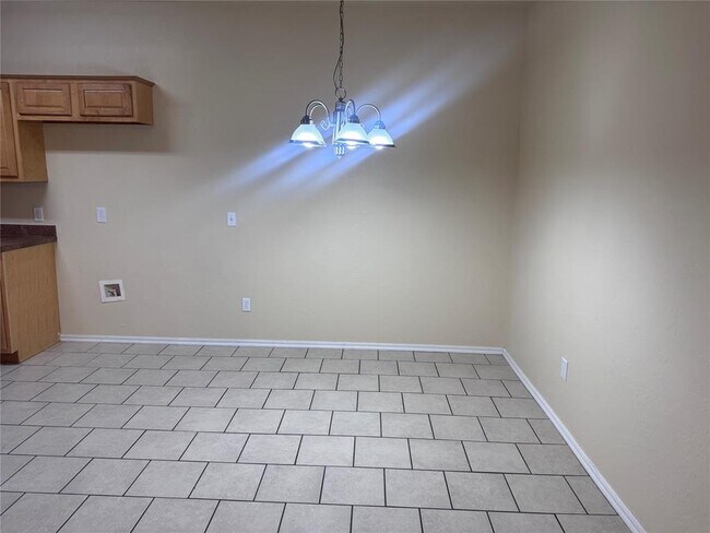 Photo - 9605 SW 16th St