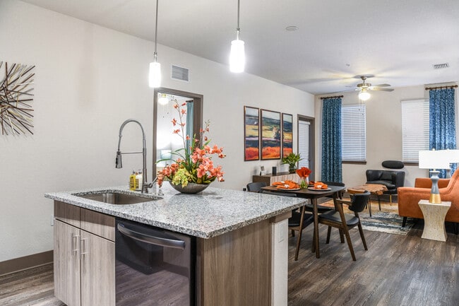 Centre Pointe Apartments