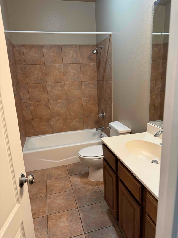 Photo - 5541 Medford Ct