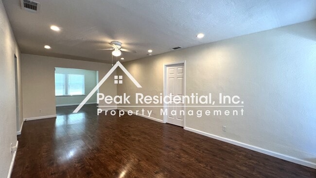 Photo - Very Nice 3bd/1ba House with 2 Car Garage