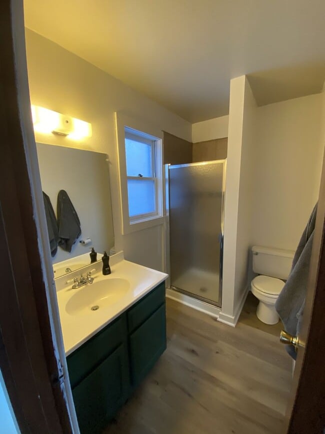 Photo - Private end unit 2 bedroom/1.75 bathrooms, pet friendly