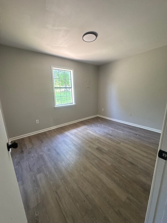 Photo - 207 Highland St