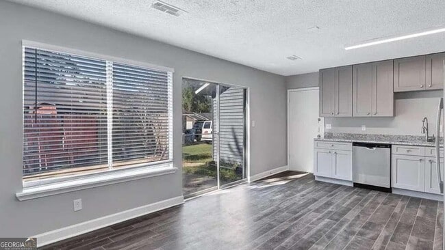 Photo - 3150 Cadiz Cir