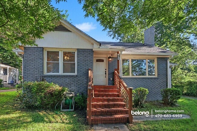 Photo - 1323 E Washington Ave
