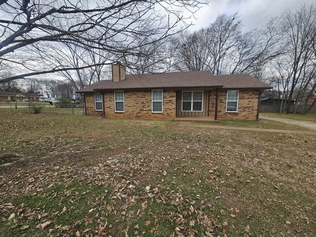 Photo - 101 Edgewood Dr