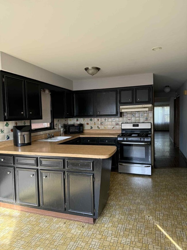 Photo - 3618 N Ozanam Ave Unit 3