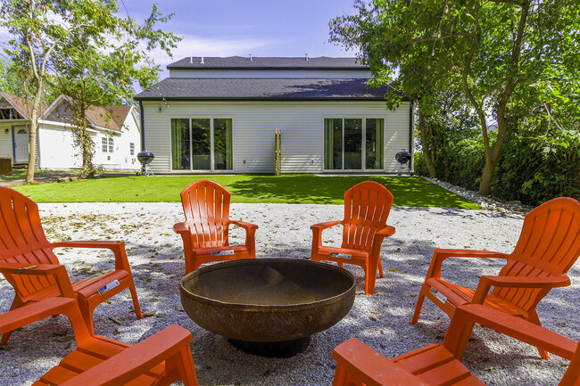 Photo - 409 Sanford Ave Townhome