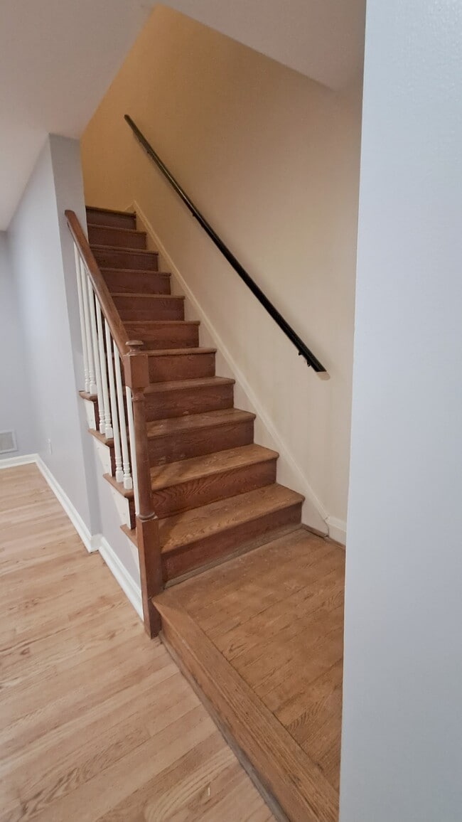 Photo - 855 Reverdy Rd