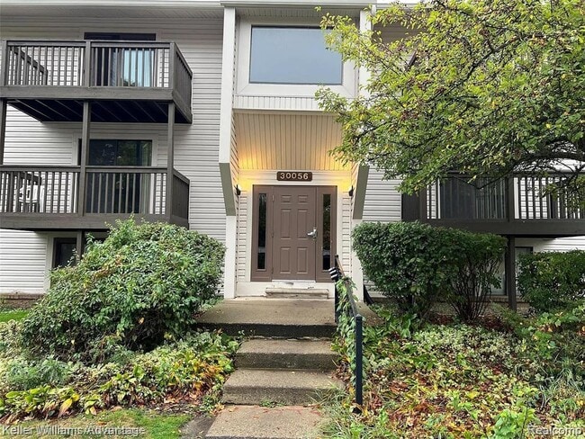 Building Photo - 30056 W 12 Mile Rd Unit 78